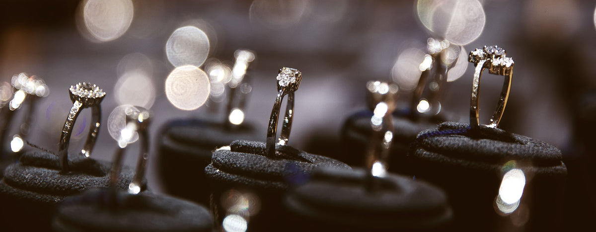 Jewelry and Accessories Header Background Image